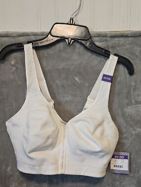 NWT Catherine's No Wire Front Bra 40DD